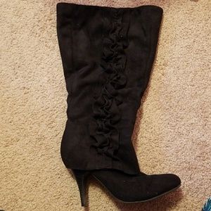 Fergilicious Long Boots 6.5